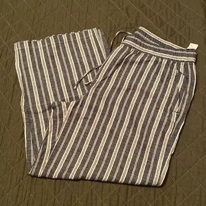 Old Navy wide leg striped pants